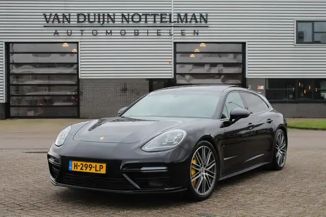 Porsche Panamera Sport Turismo 4.0 Turbo S E-Hybrid 680 PK / Chrono