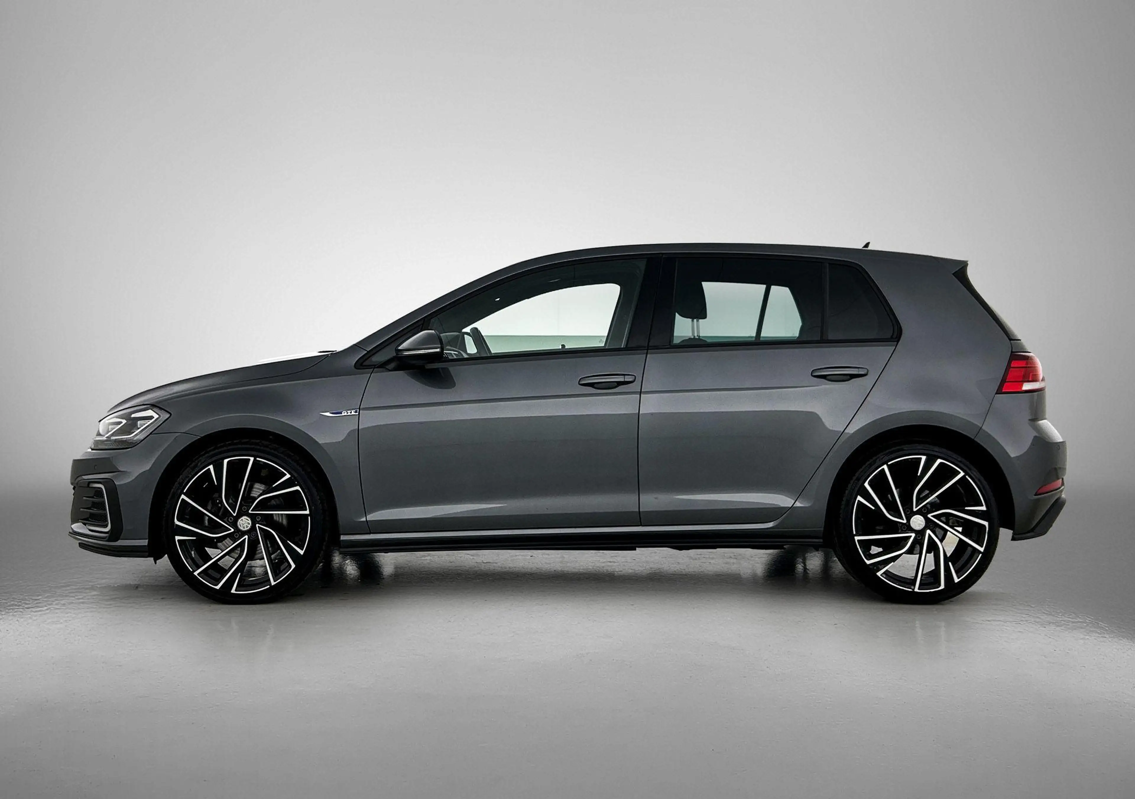 Volkswagen Golf GTE 1.4 TSI PHEV | Automaat | Climate Control | Achter — photo 2