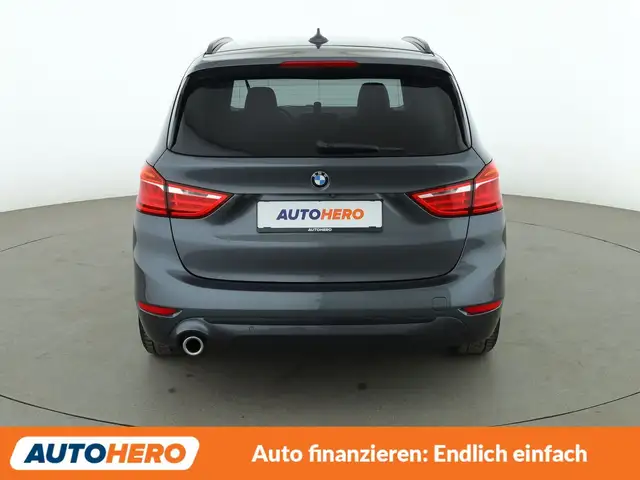 BMW 2 Series view 5