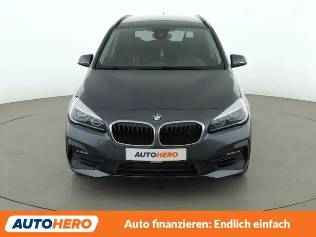 BMW 2 Series view 9