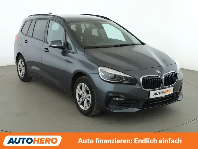 BMW 2 Series view 8