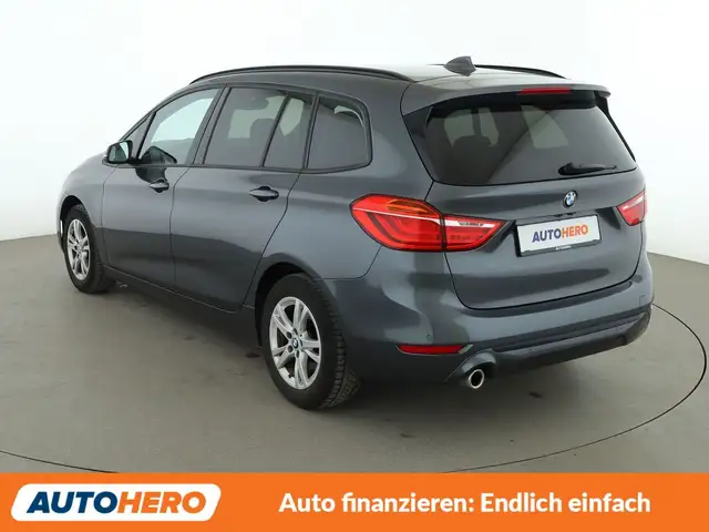 BMW 2 Series view 4