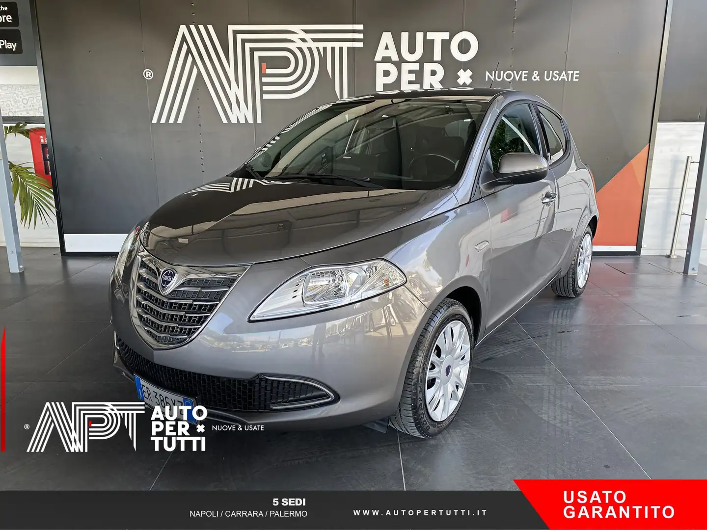 Lancia Ypsilon Ypsilon 1.2 8v Gold 69cv Grigio - 1