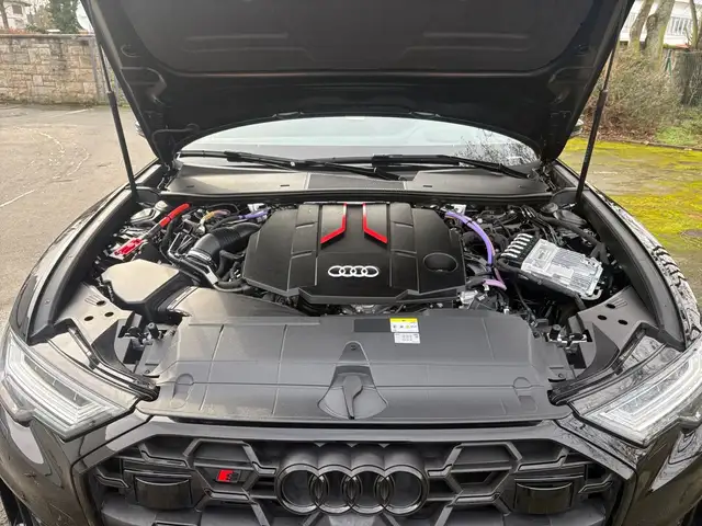 Audi S6 view 12