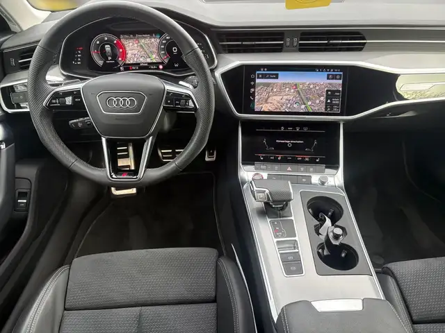 Audi S6 view 8