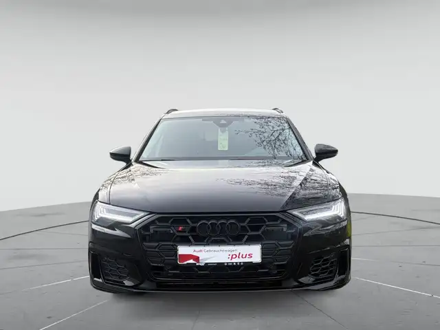 Audi S6 view 2