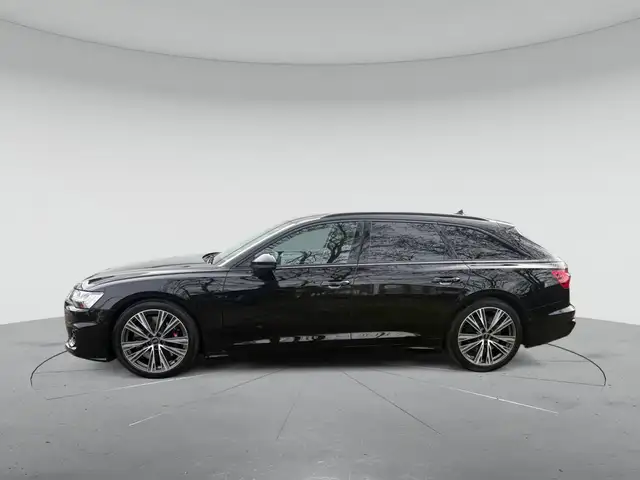 Audi S6 view 3