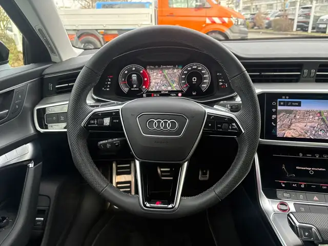 Audi S6 view 13
