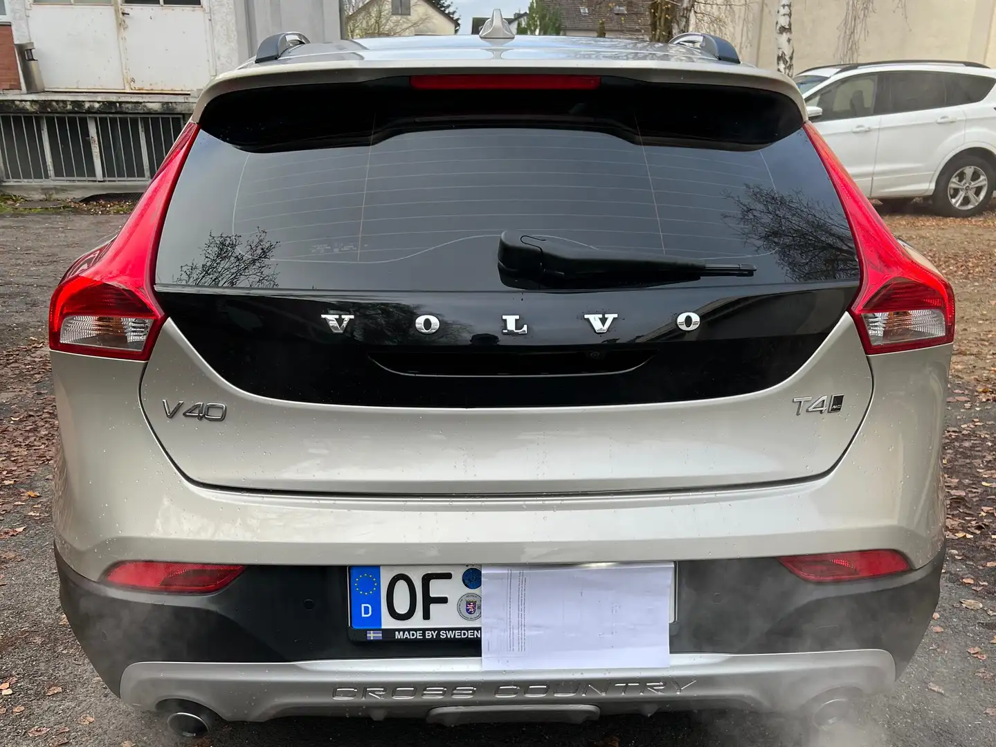 Volvo V40 Cross Country V40 Cross Country T4 AWD Geartronic Summum Silber - 1