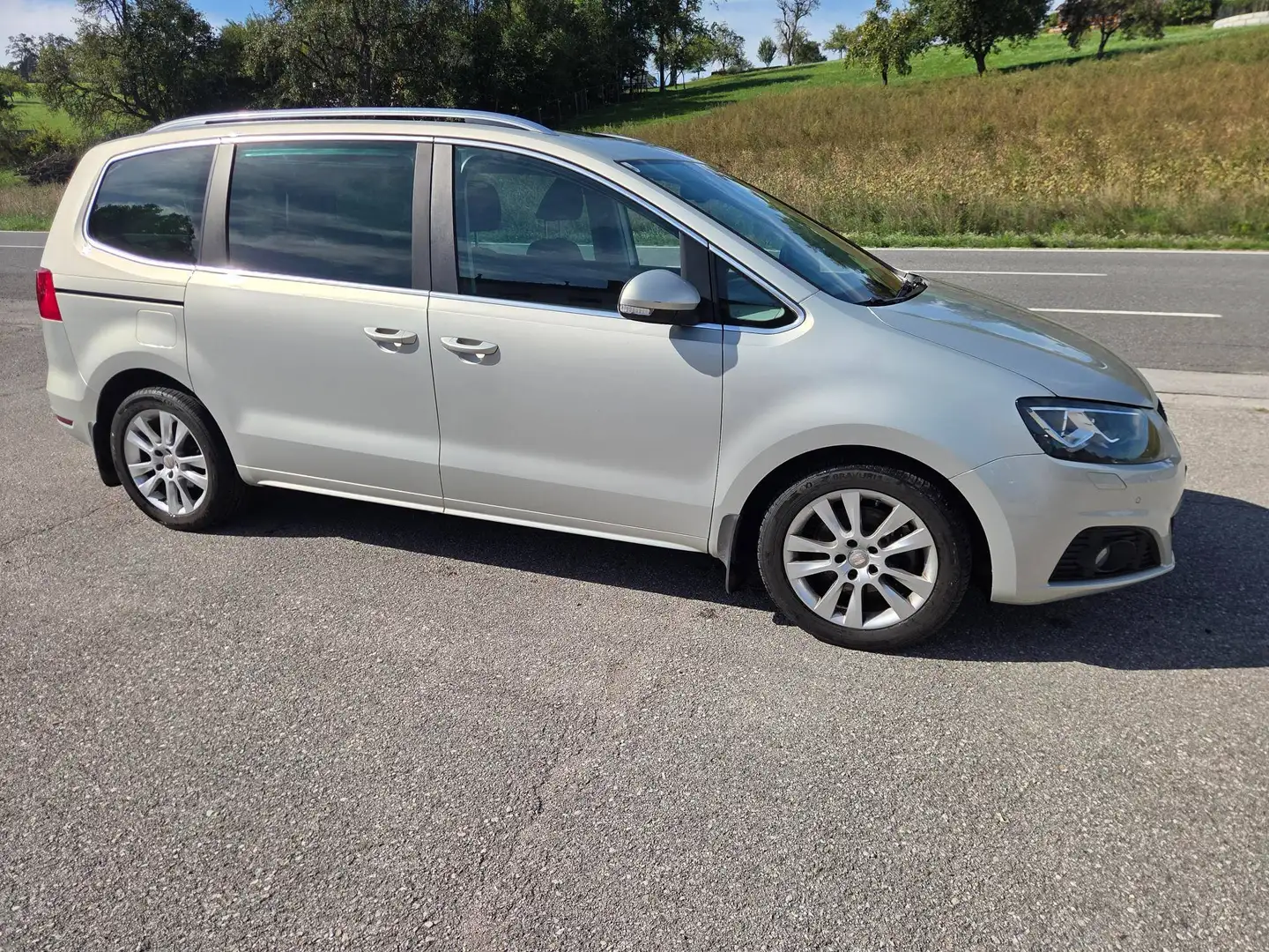 SEAT Alhambra Alhambra Style 2,0 TDI CR DPF DSG Style Silber - 1