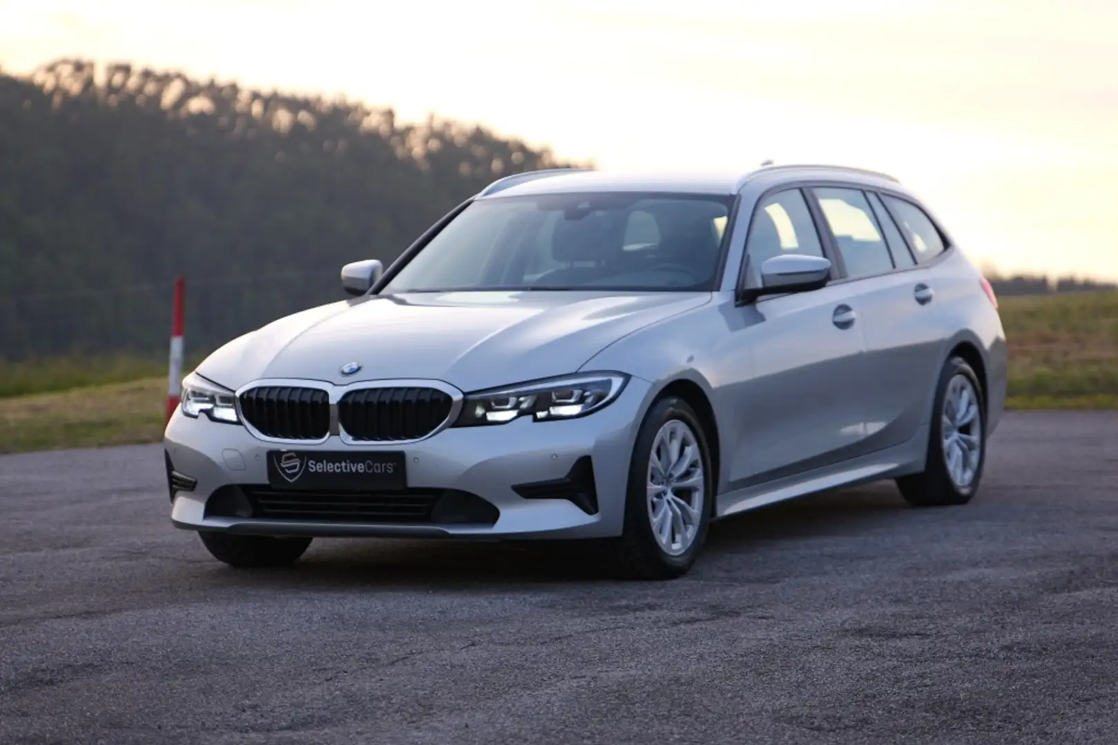 BMW 318 318dA Touring Gris - 1