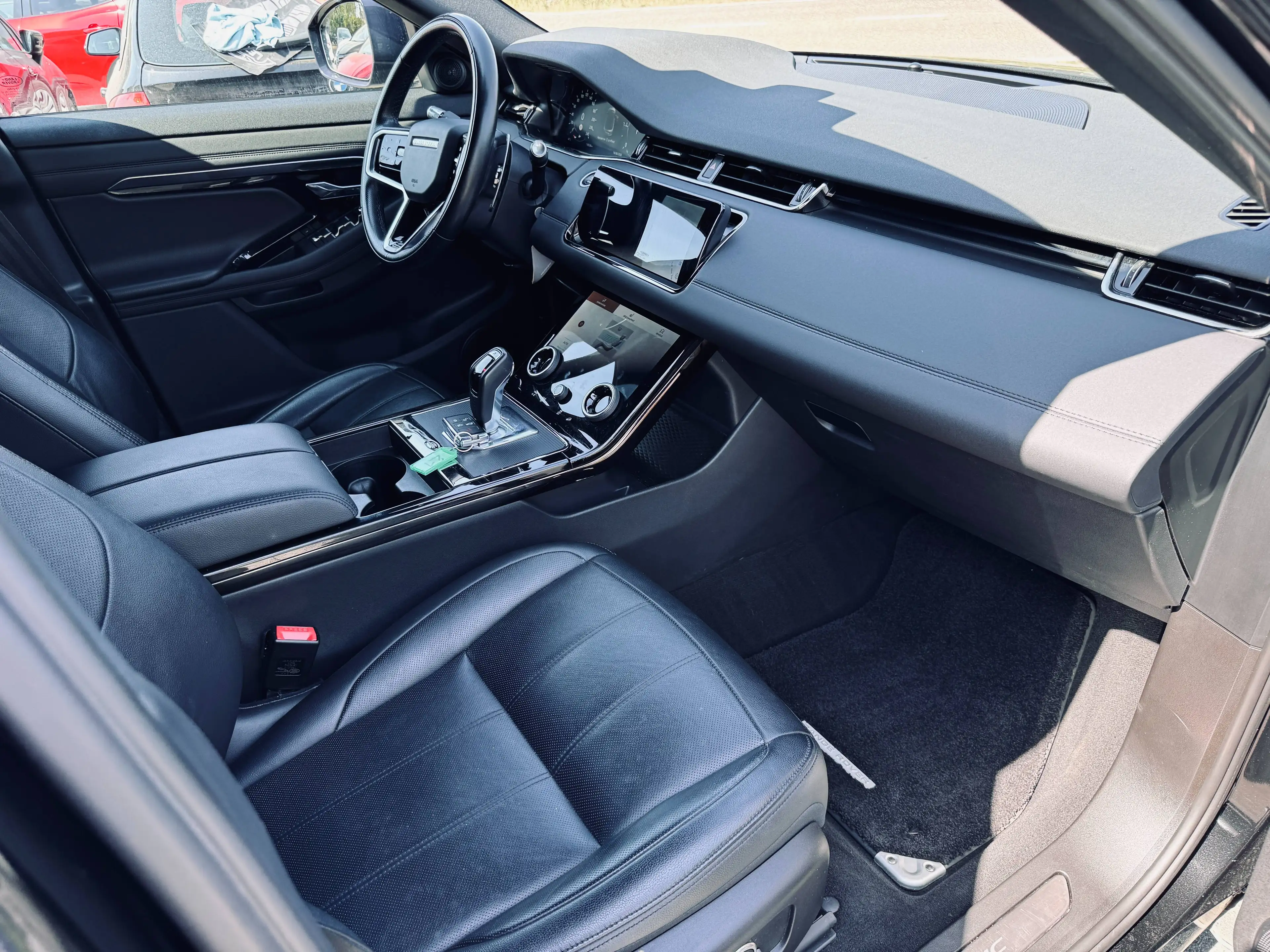 Land Rover Range Rover Evoque Evoque 2.0 TD4 4WD R-Dynamic, TVA Recuperable. Automatique. — photo 14