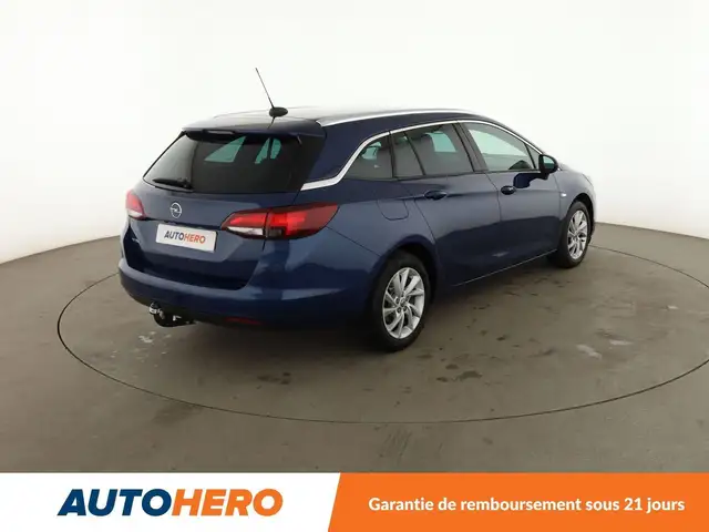 Opel Astra view 6