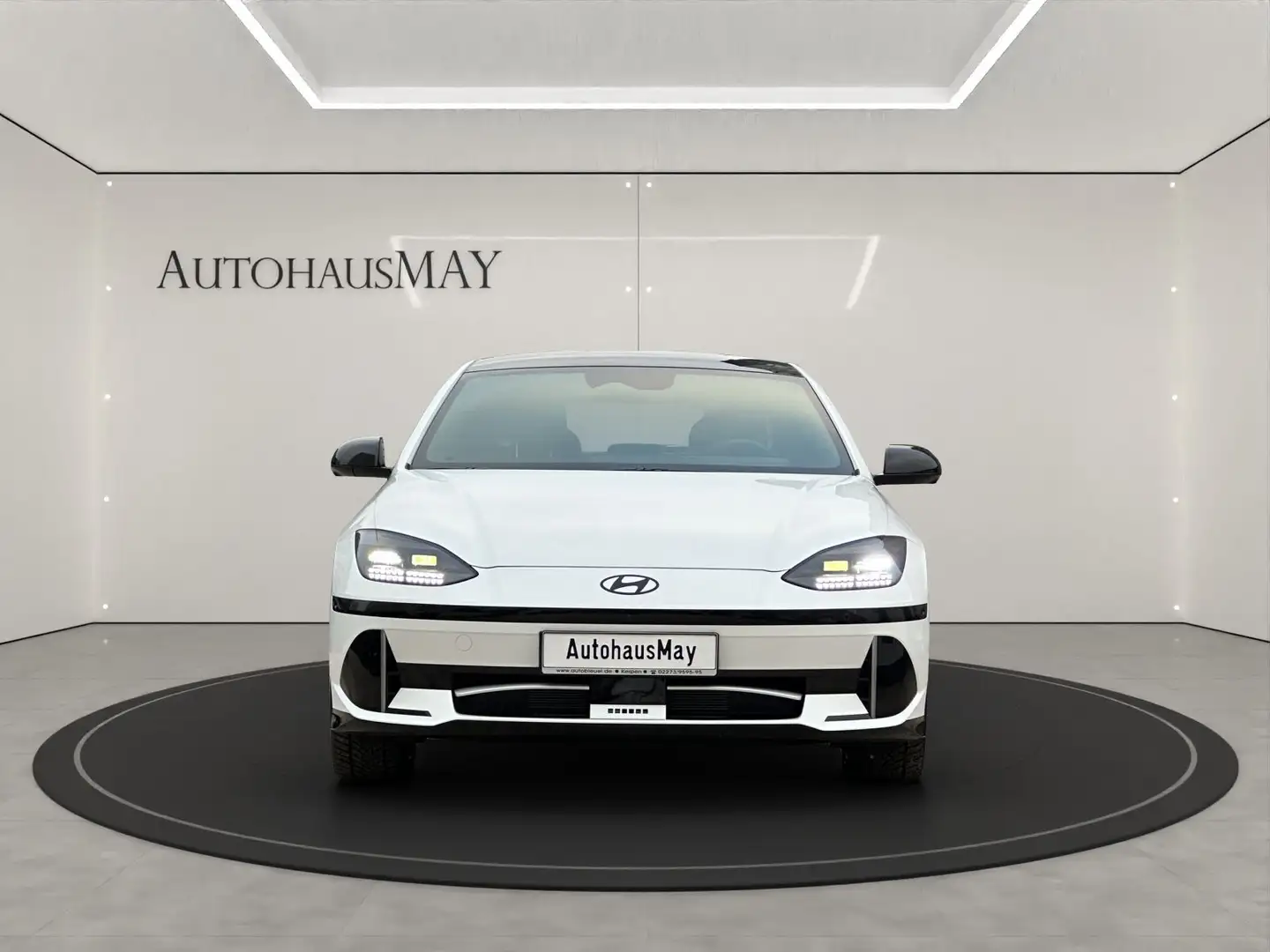 Hyundai IONIQ 6 First Edition Elektro 4WD Panoramadach Weiß - 2