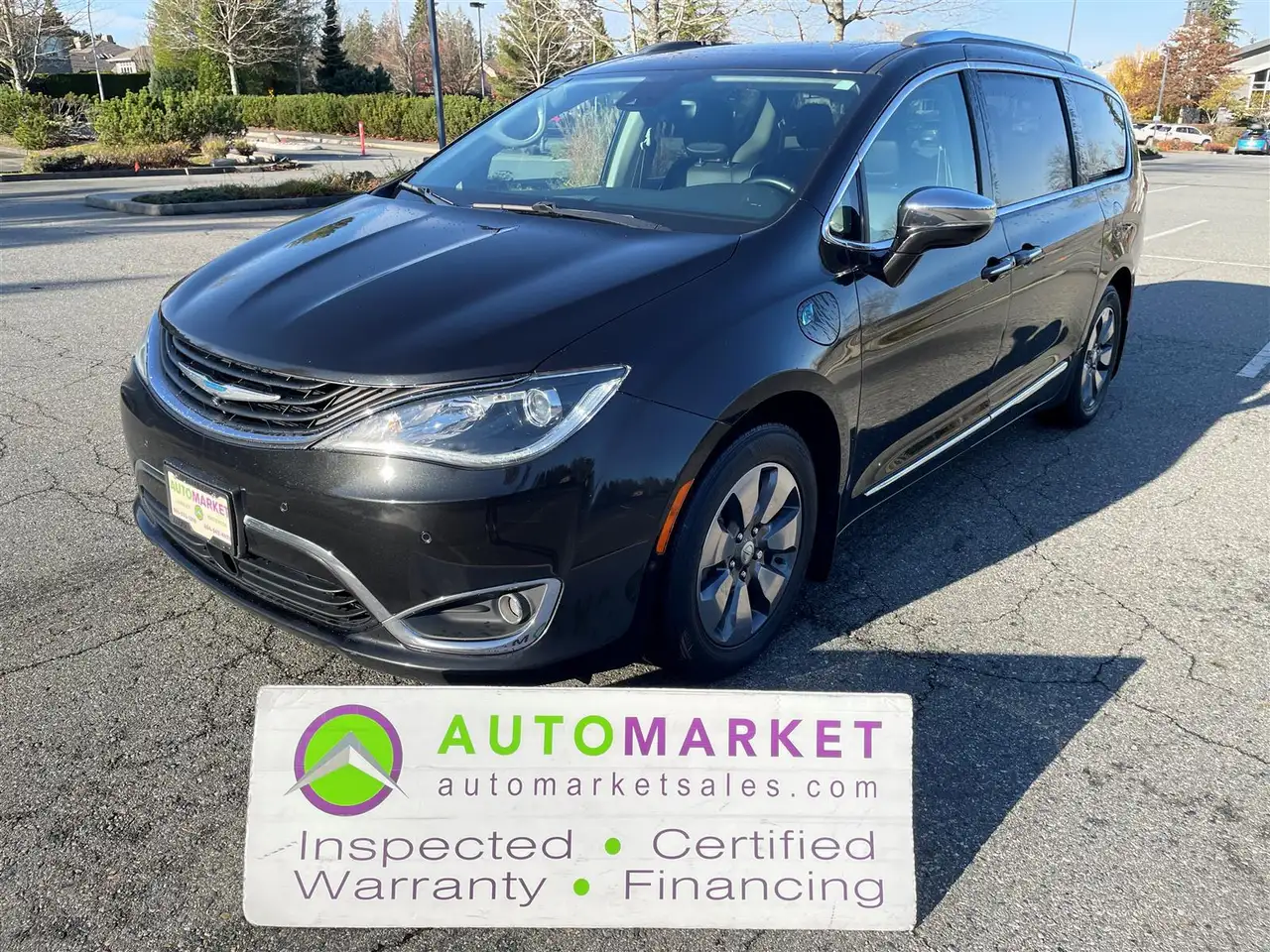 Chrysler Pacifica снимка Chrysler Pacifica