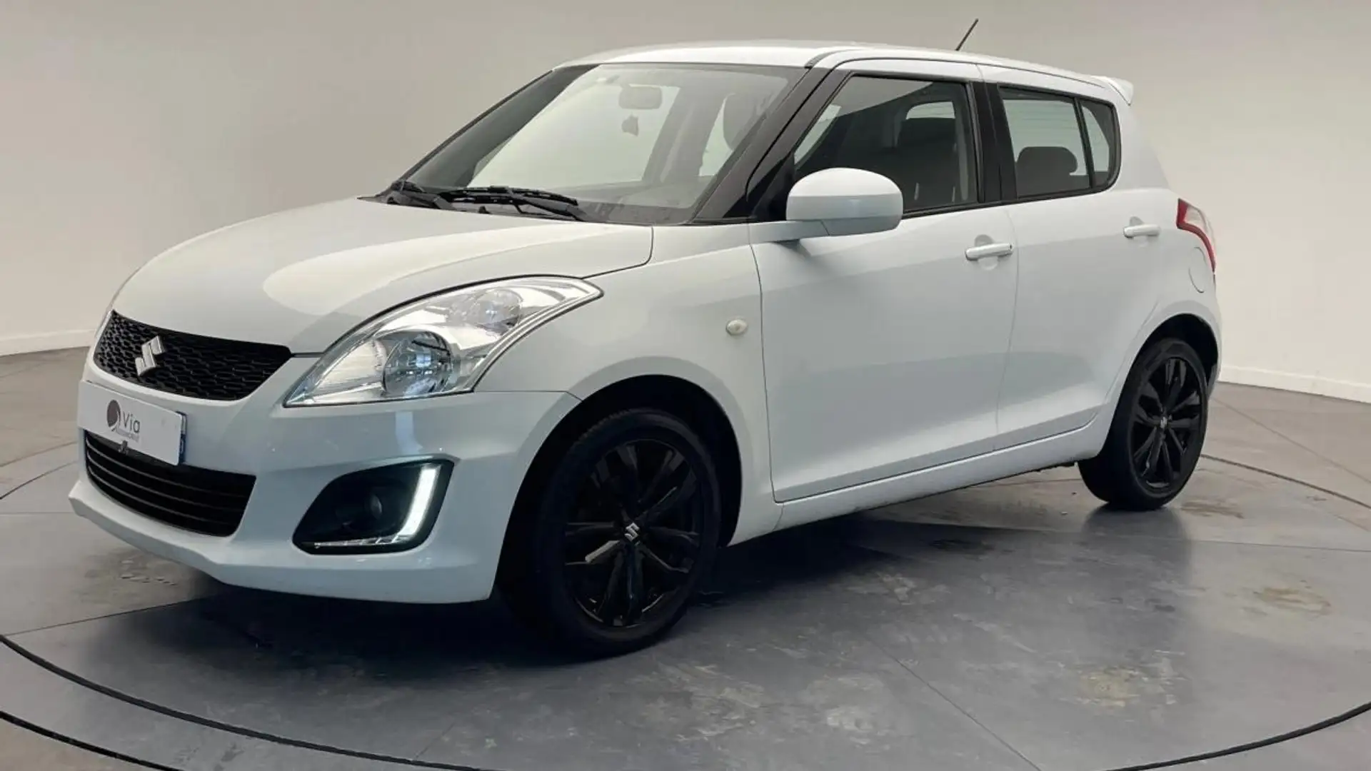 Suzuki Swift 1.2 VVT 95 IN-THE-CITY Noir - 1