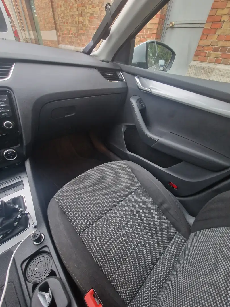 Skoda Octavia SW 1.2 TSI Elegance - 2