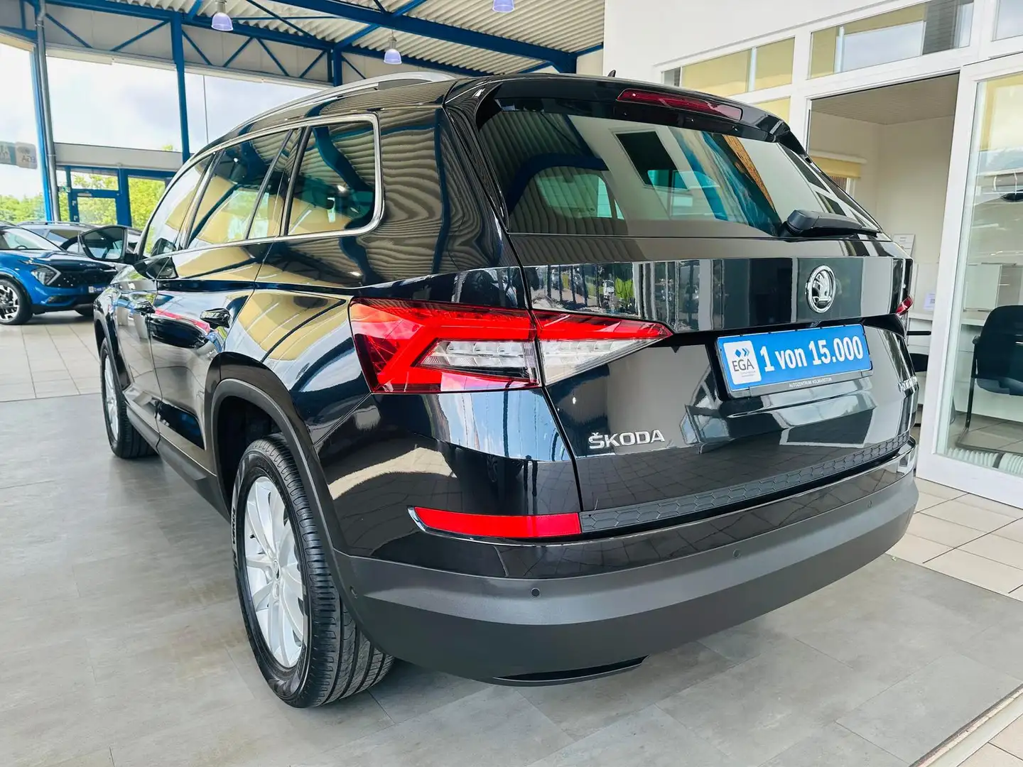Skoda Kodiaq 1.5 TSI Style DSG LED elek.HK Kamera SHZ Schwarz - 2