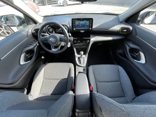 Toyota Yaris Cross view 7