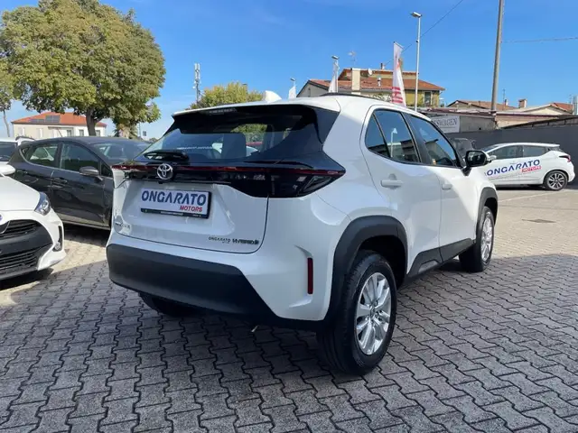 Toyota Yaris Cross view 5