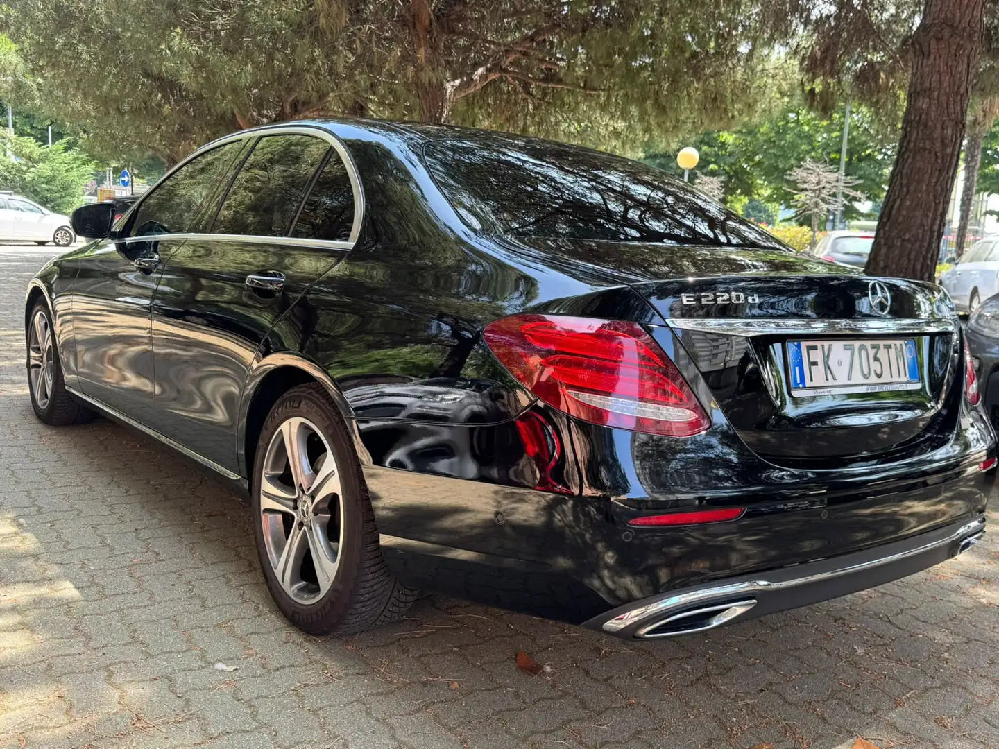 Mercedes-Benz 220 - 2