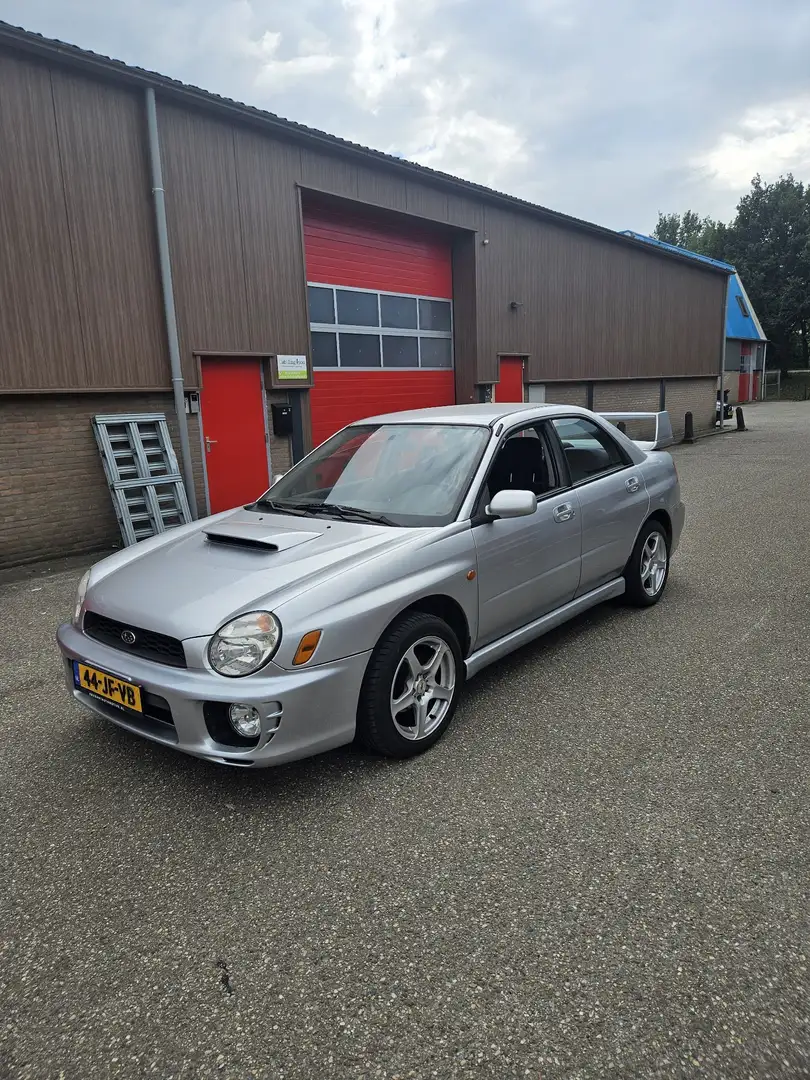 Subaru Impreza 1.6 TS AWD Grijs - 2