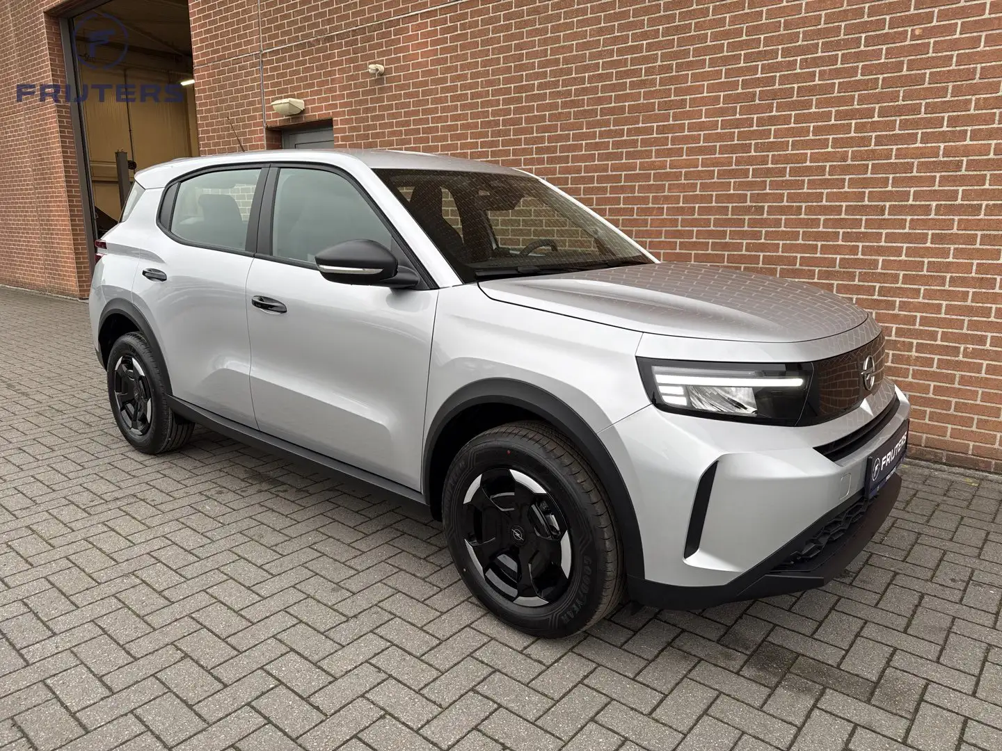 Opel Frontera 1.2 Turbo Hybrid Edition eDCT6 Argent - 2