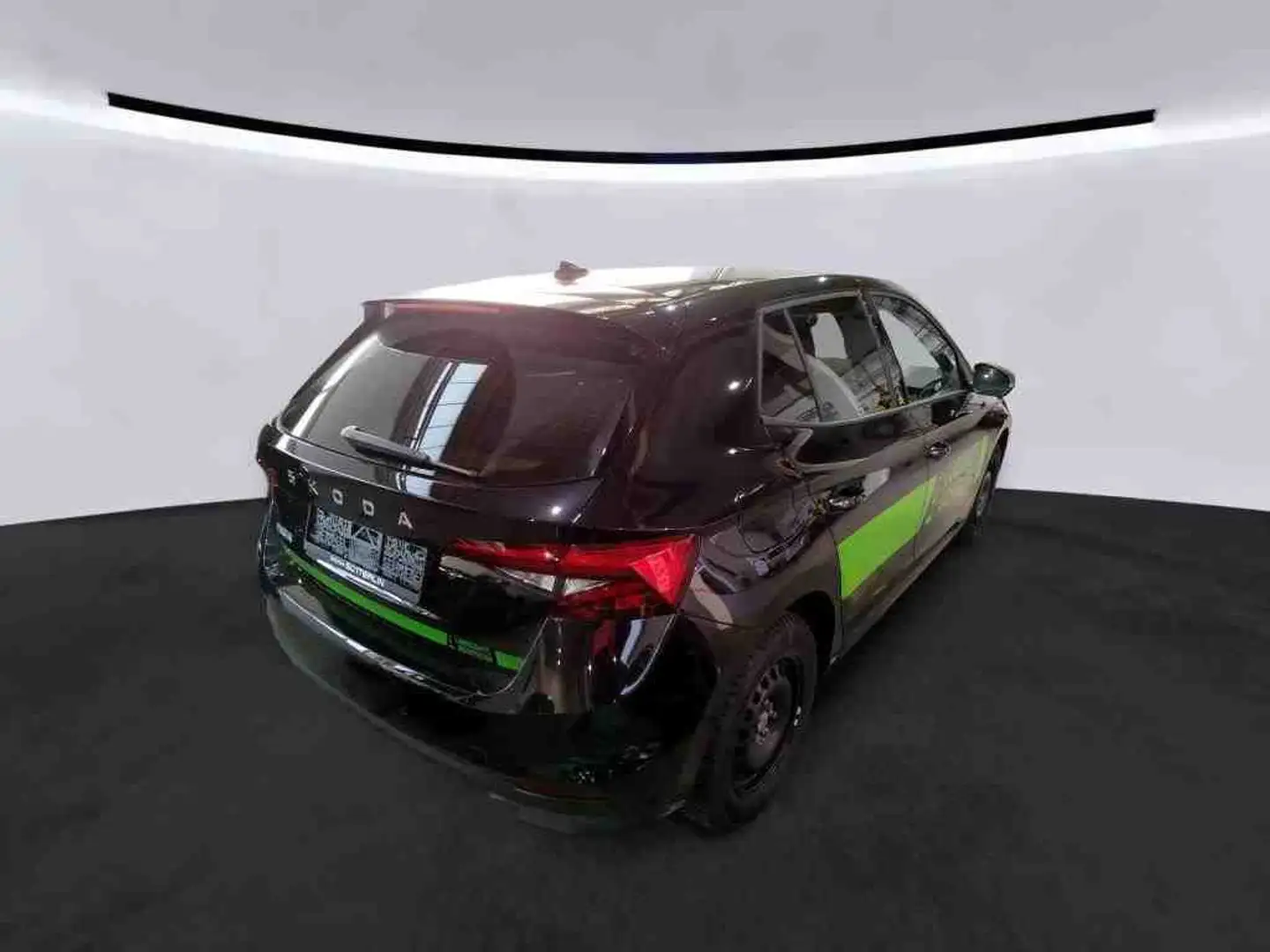 Skoda Fabia 1.0 TSI DSG Selection Navi, Winterpaket Schwarz - 2