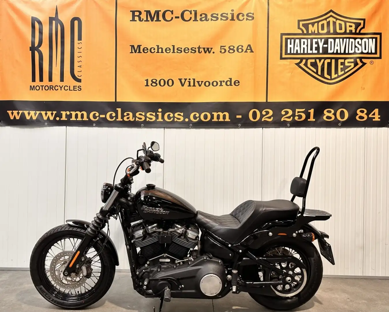 Harley-Davidson Street Bob Cruiser Softail - 107 Noir - 2