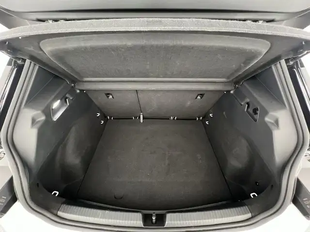 Volkswagen Id.3 view 21