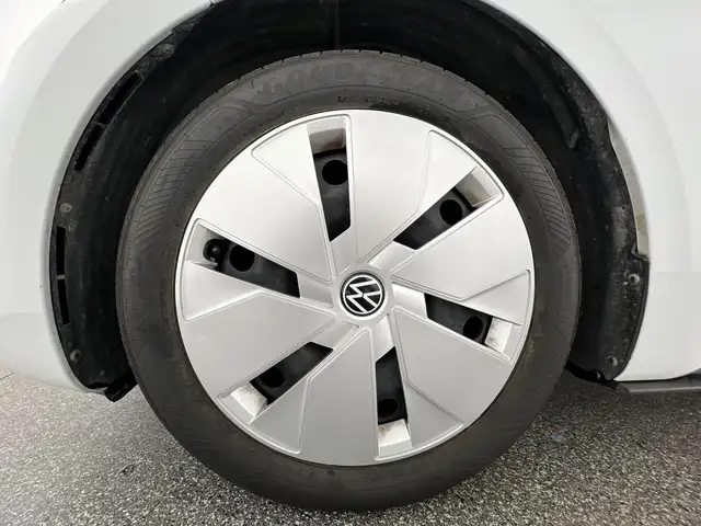 Volkswagen Id.3 view 7