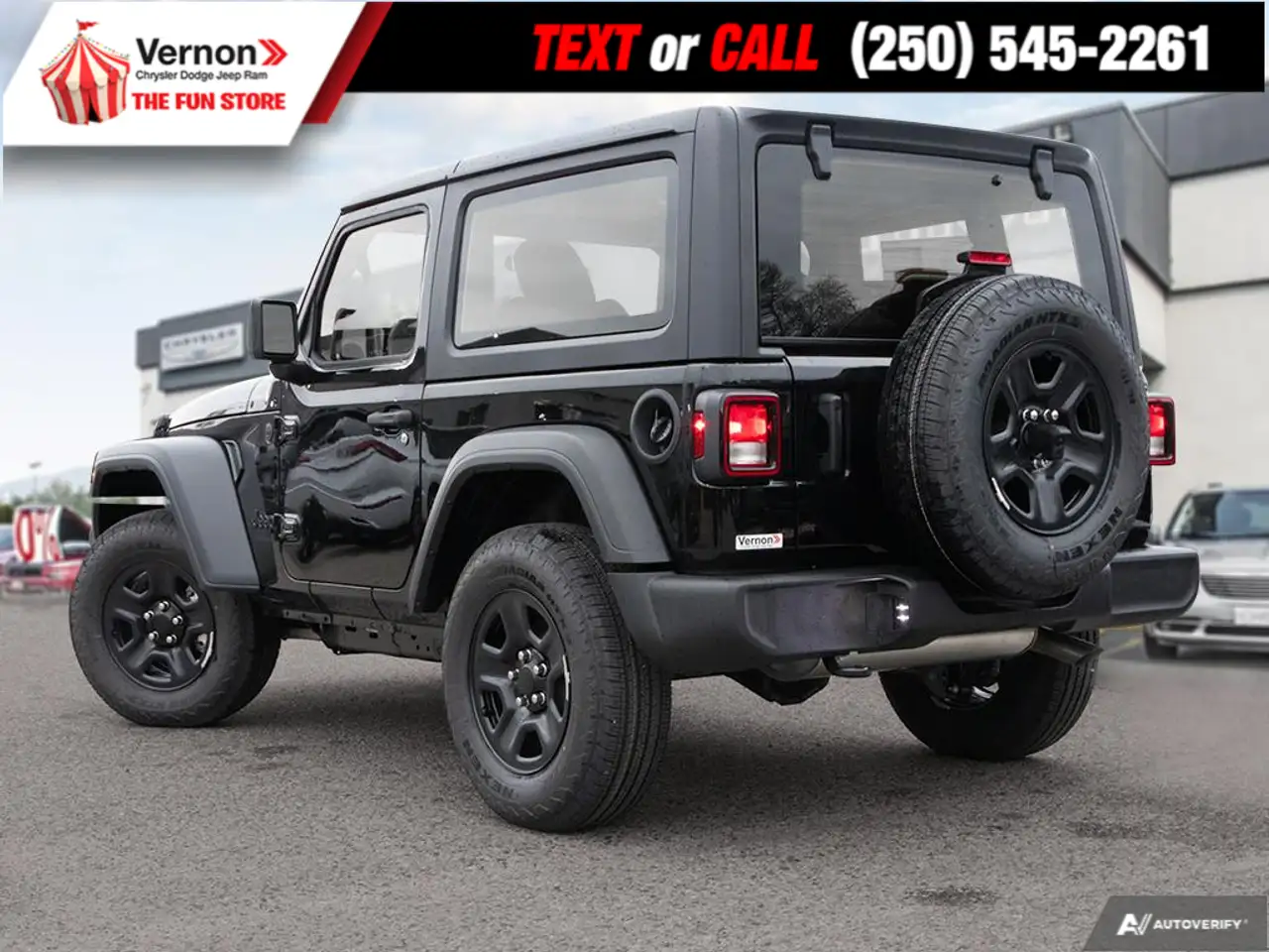 Jeep Wrangler photo Jeep Wrangler