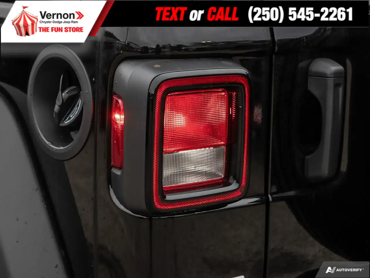 Jeep Wrangler photo Jeep Wrangler