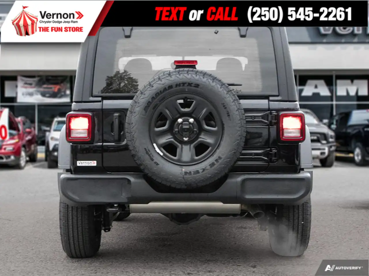 Jeep Wrangler photo Jeep Wrangler