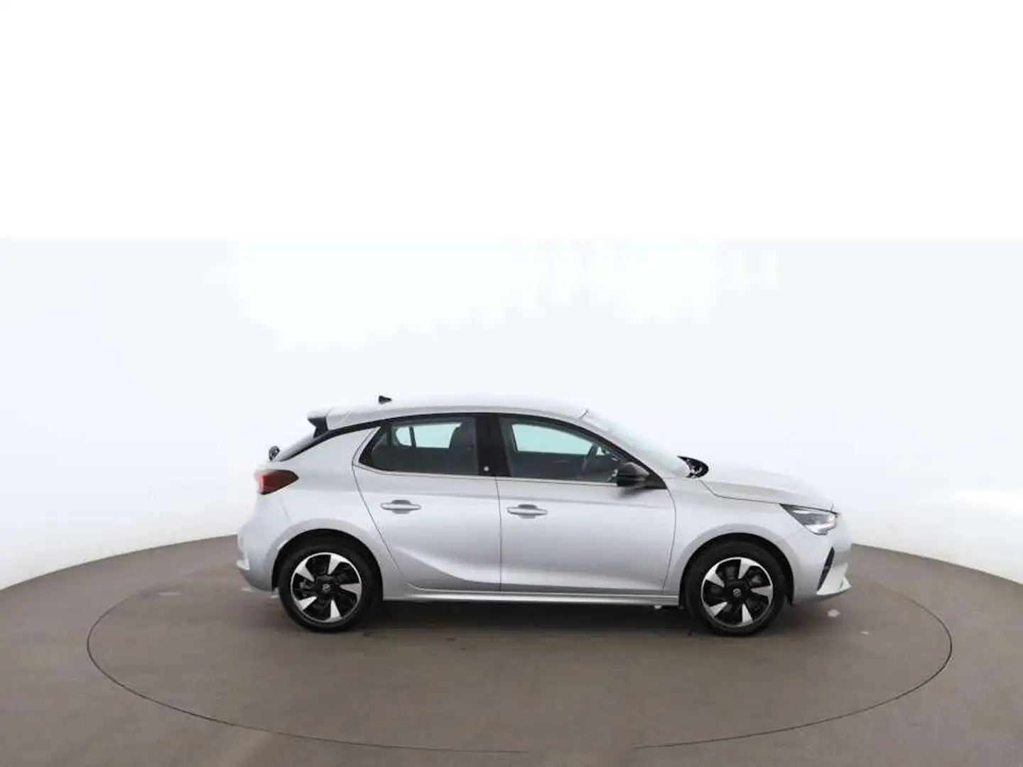 Opel Corsa-e Elegance 50kWh Aut LED LEDER NAV SITZHZG Срібний - 2
