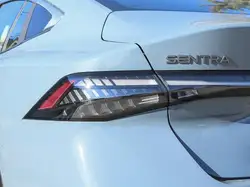 Nissan Sentra снимка Nissan Sentra