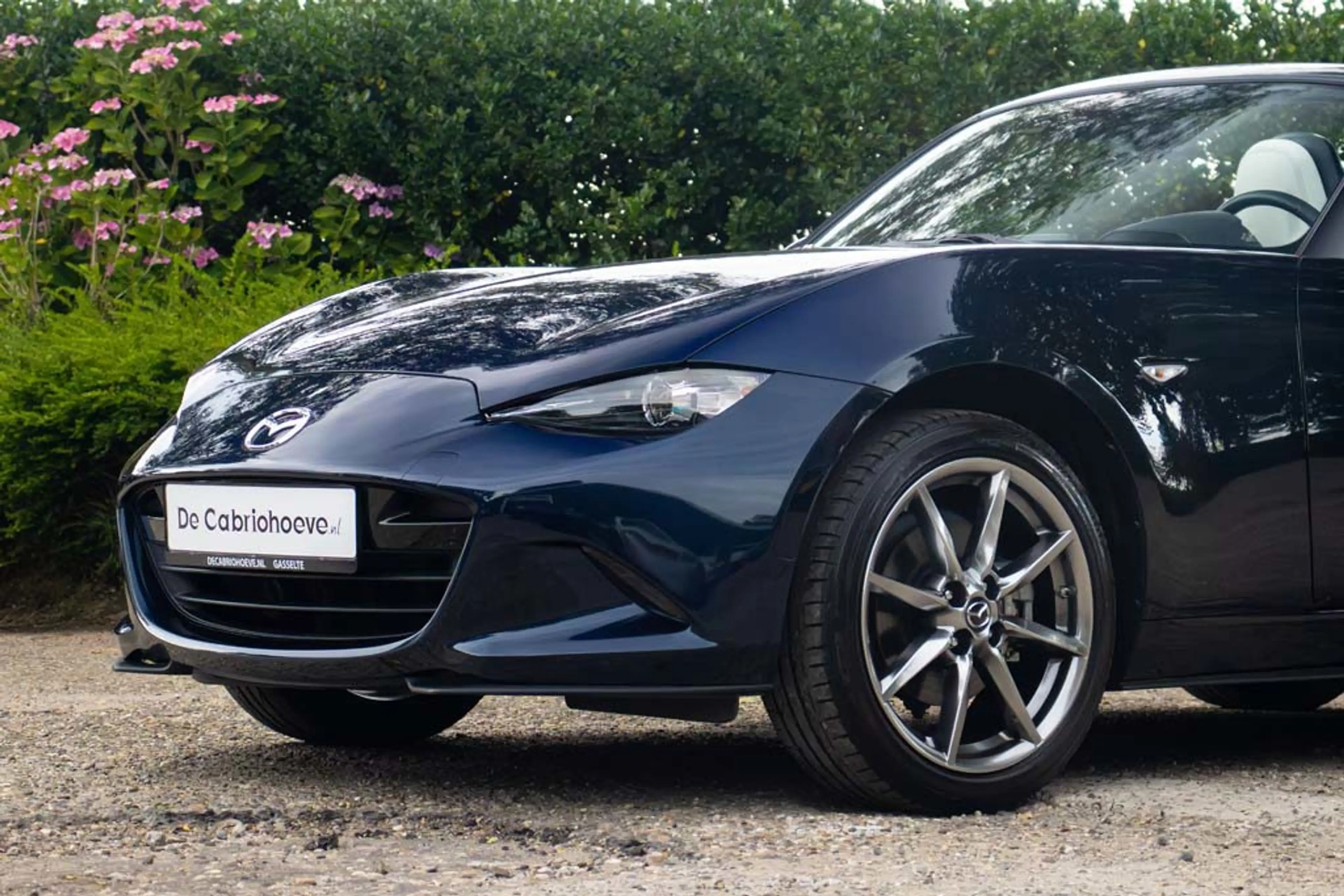 Mazda MX-5 NDRF 2.0l SkyActiv-G 184 GT-M Deep Crystal Blue Mi — photo 9
