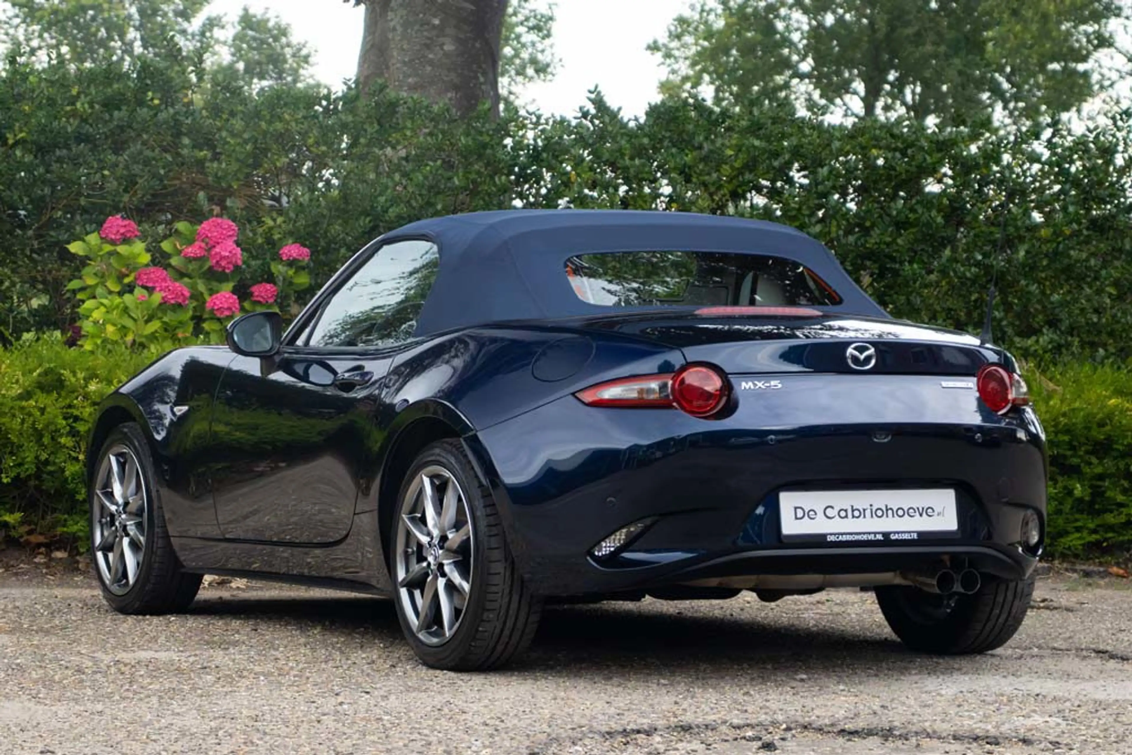 Mazda MX-5 NDRF 2.0l SkyActiv-G 184 GT-M Deep Crystal Blue Mi — photo 4