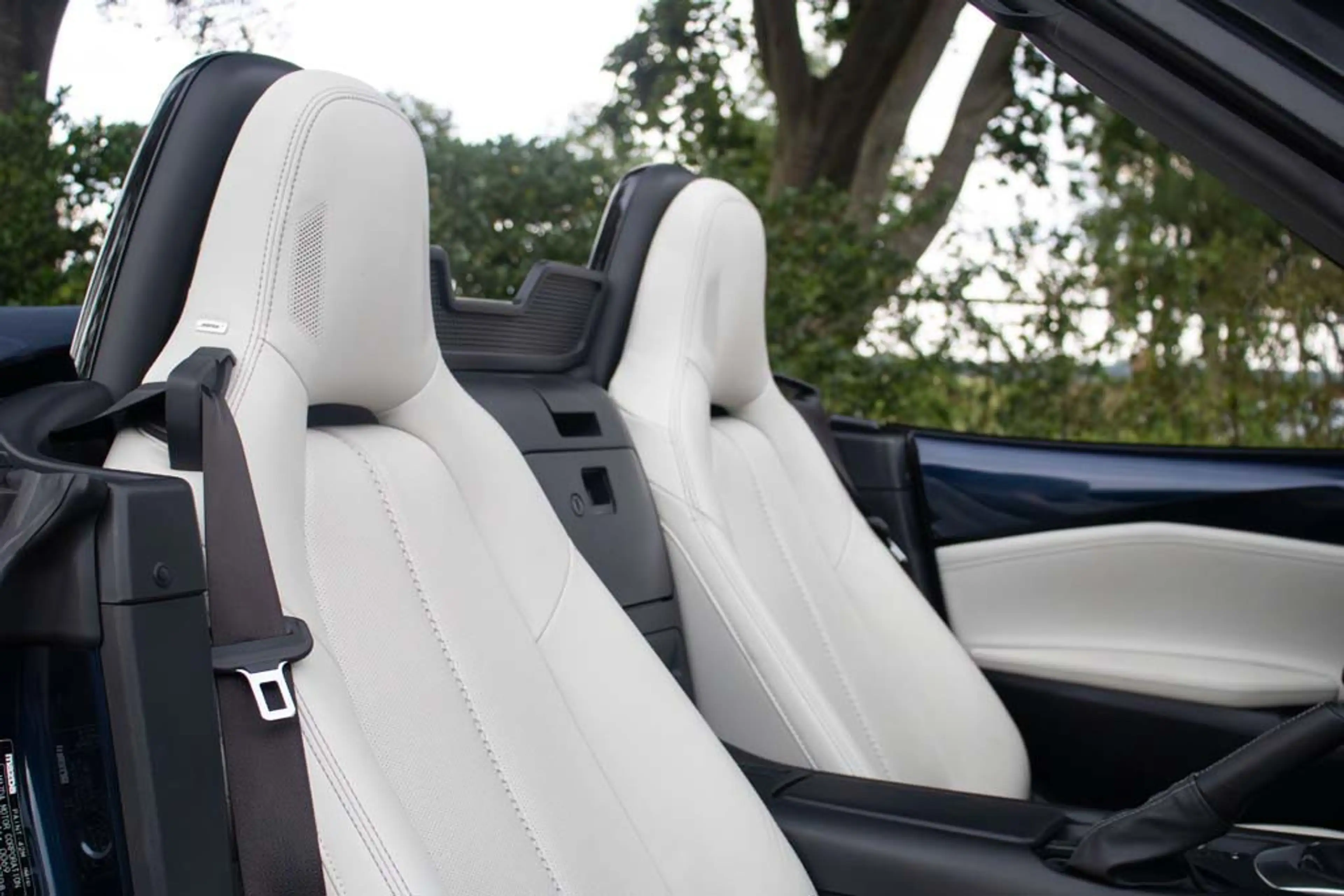 Mazda MX-5 NDRF 2.0l SkyActiv-G 184 GT-M Deep Crystal Blue Mi — photo 7