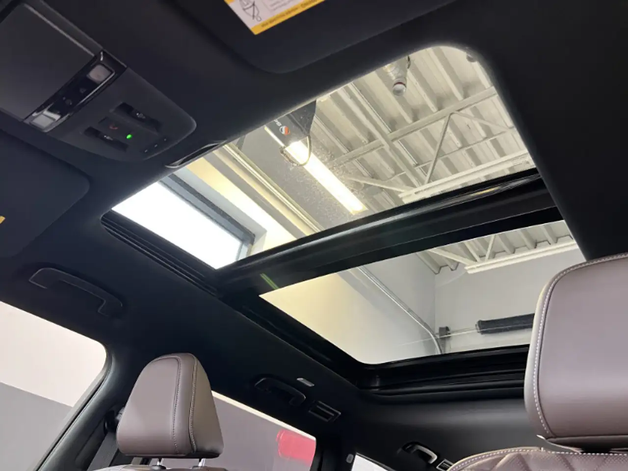 Nissan Armada снимка Nissan Armada