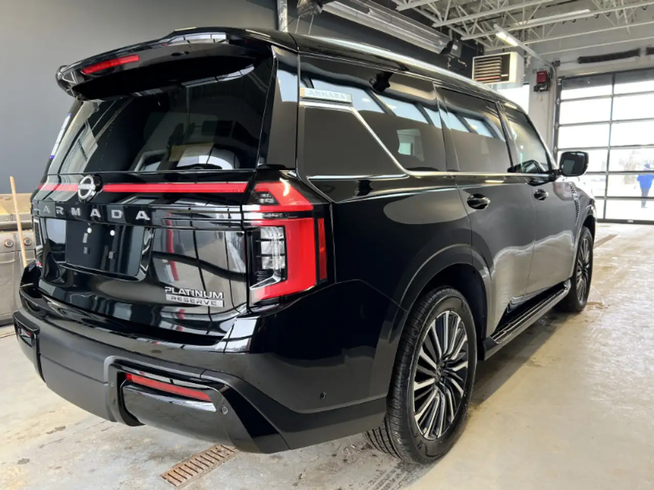 Nissan Armada снимка Nissan Armada