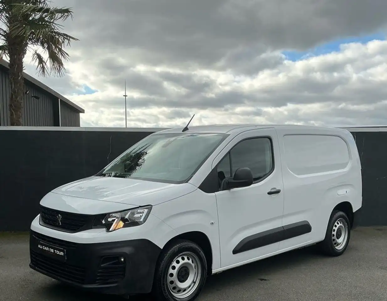 Peugeot Partner LONG M 950 1.5 HDi 13O CH 3 PLACES -TVA