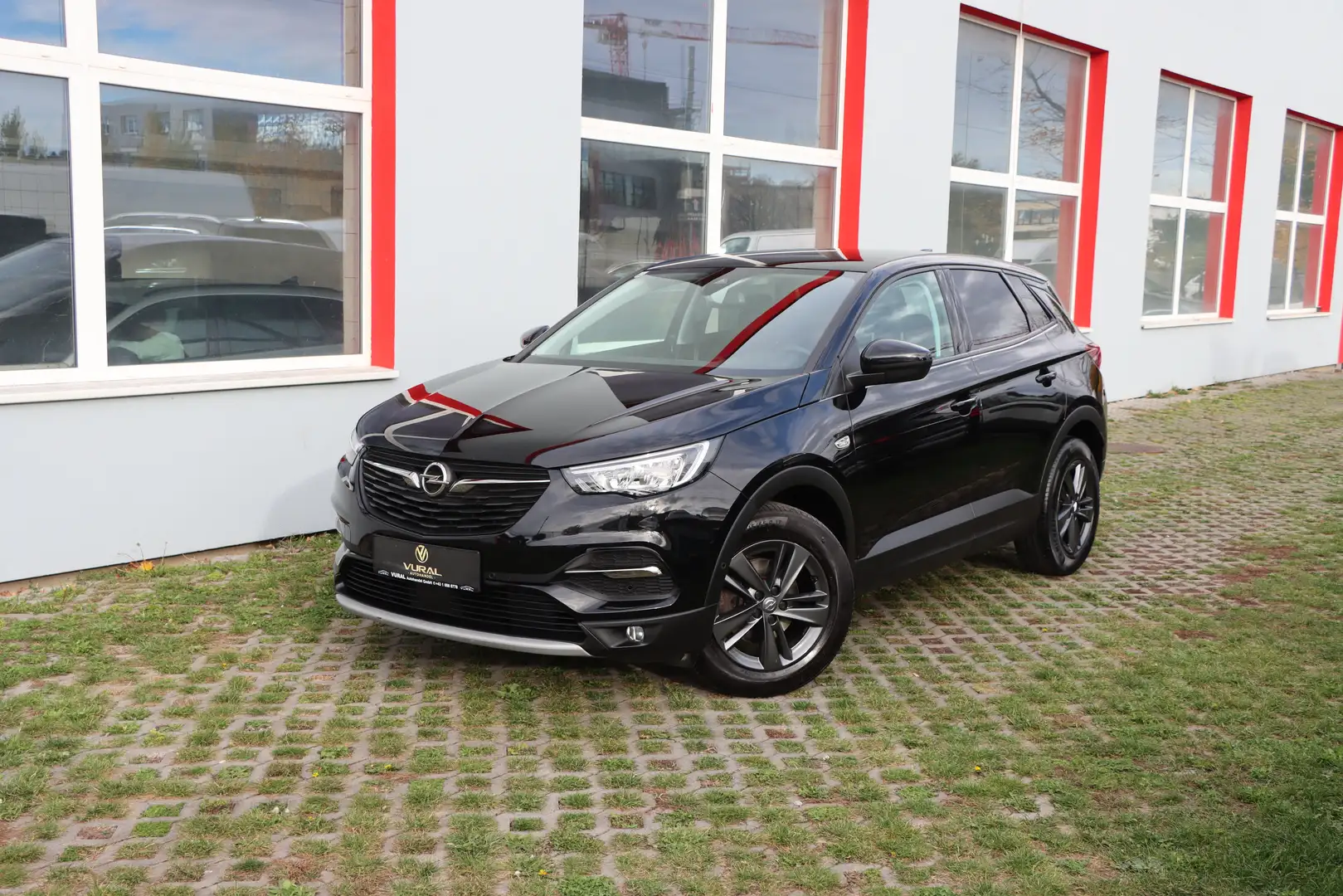 Opel Grandland X Design Line|1.5 DIESEL 96KW| BUSINESS EDITION Zwart - 2