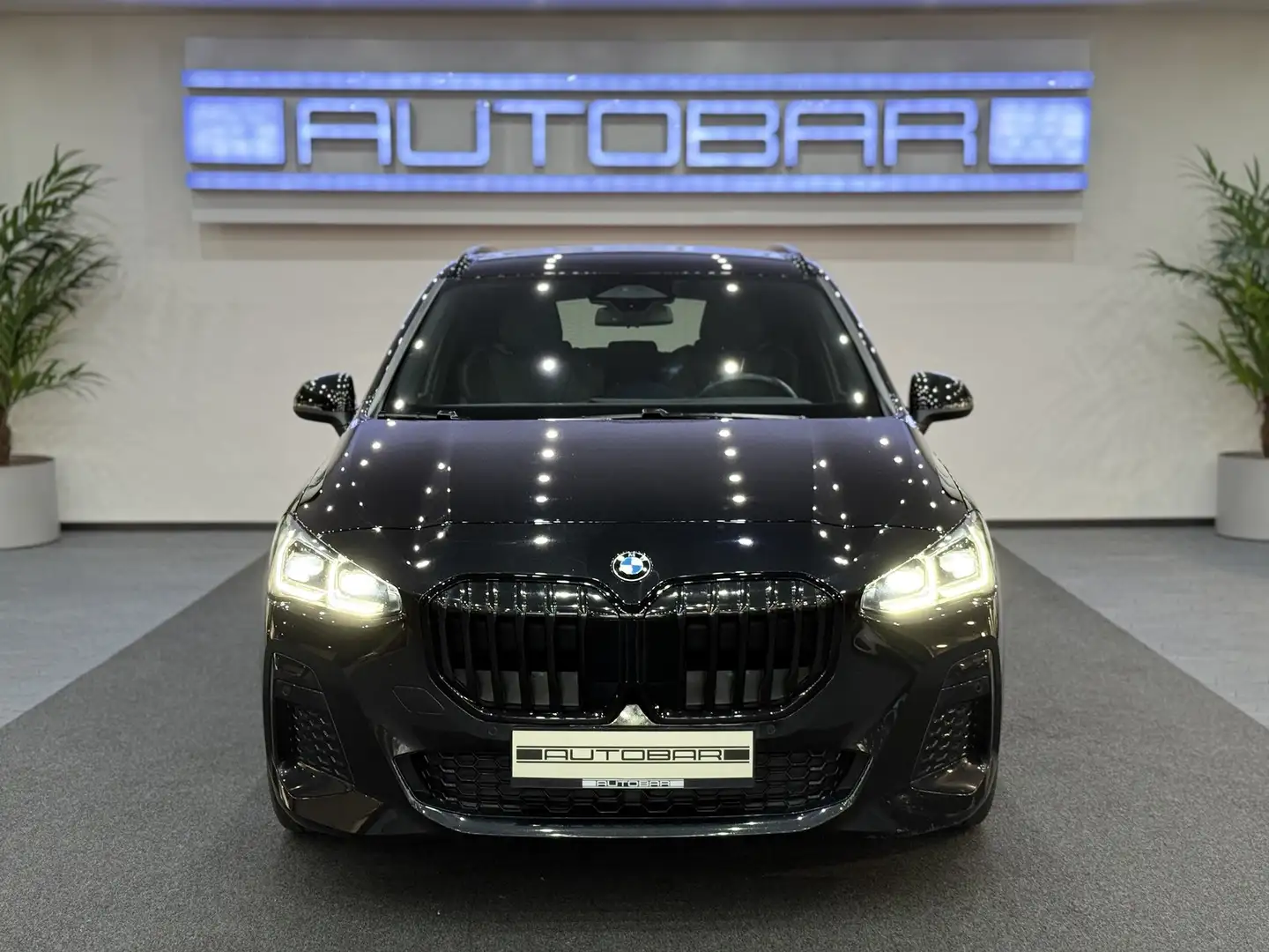 BMW 218 Active Tourer M-SPORT*LEDER*ACC*RFK*AMBI*AHK Schwarz - 2