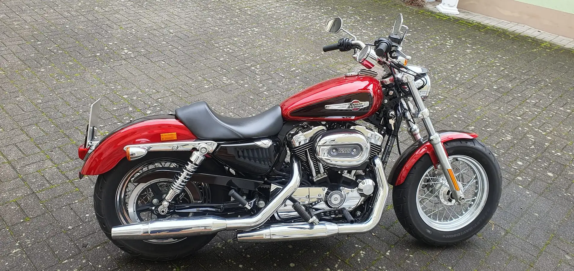 Harley-Davidson Sportster 1200 Červená - 1