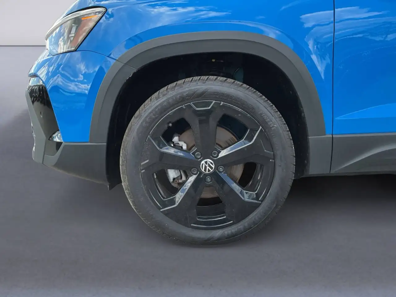 Volkswagen Taos снимка Volkswagen Taos