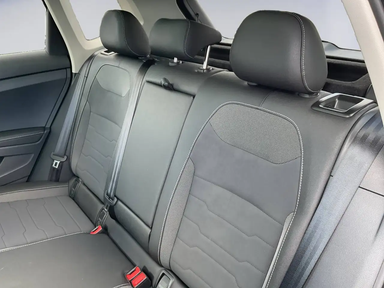 Volkswagen Taos снимка Volkswagen Taos