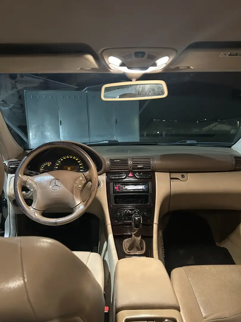 Mercedes-Benz C 200 K Elegance - 2