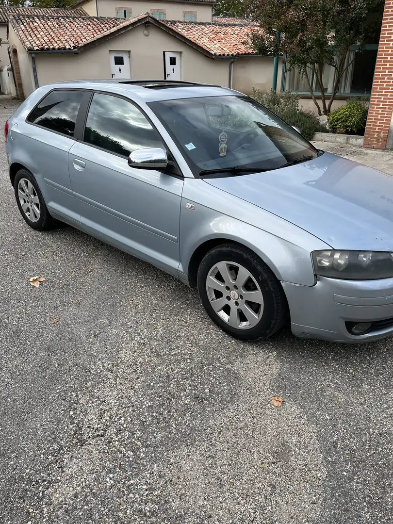 Audi A3 A3 2.0 TDI Ambiente Bleu - 1