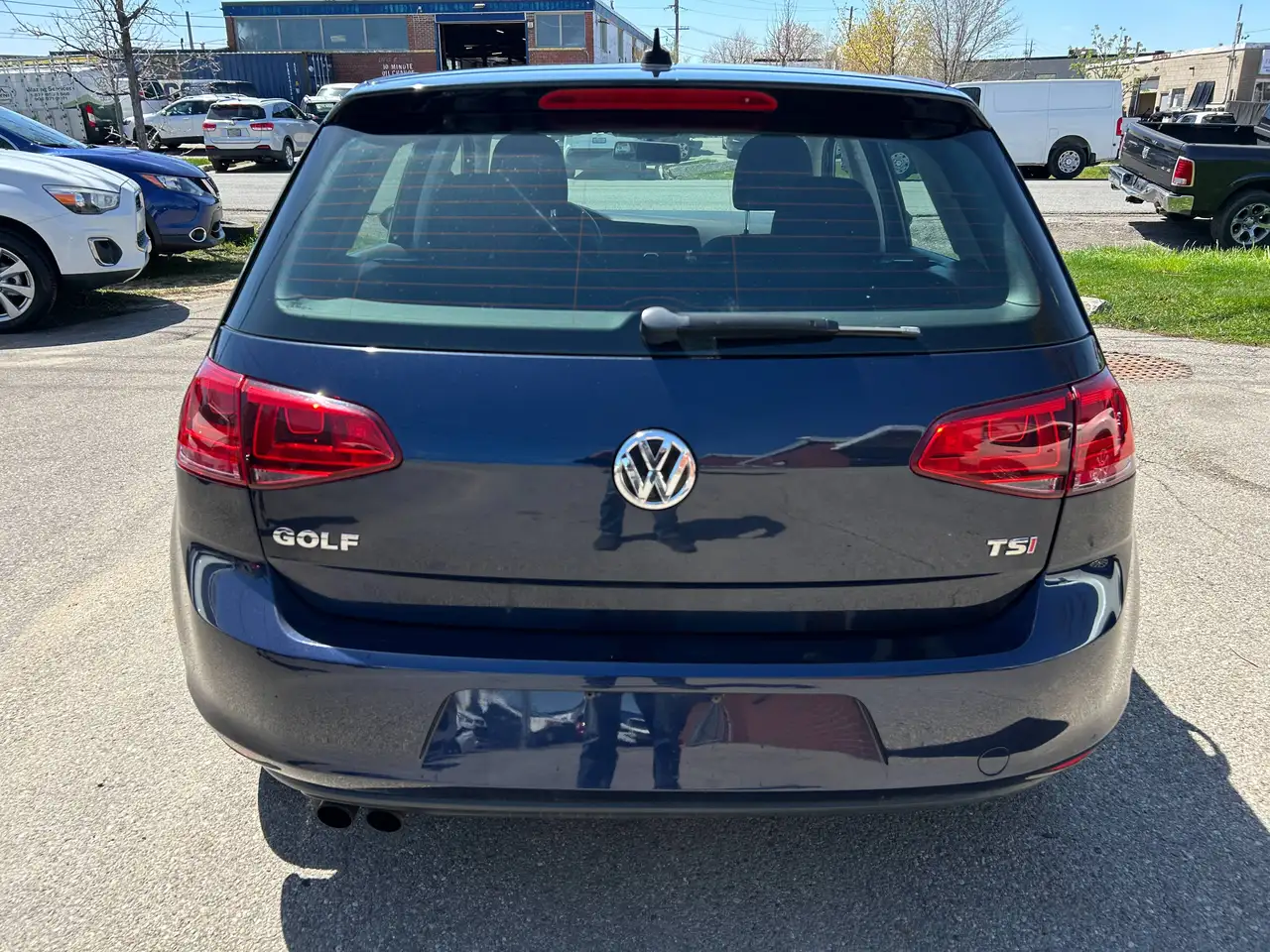 Volkswagen Golf photo Volkswagen Golf